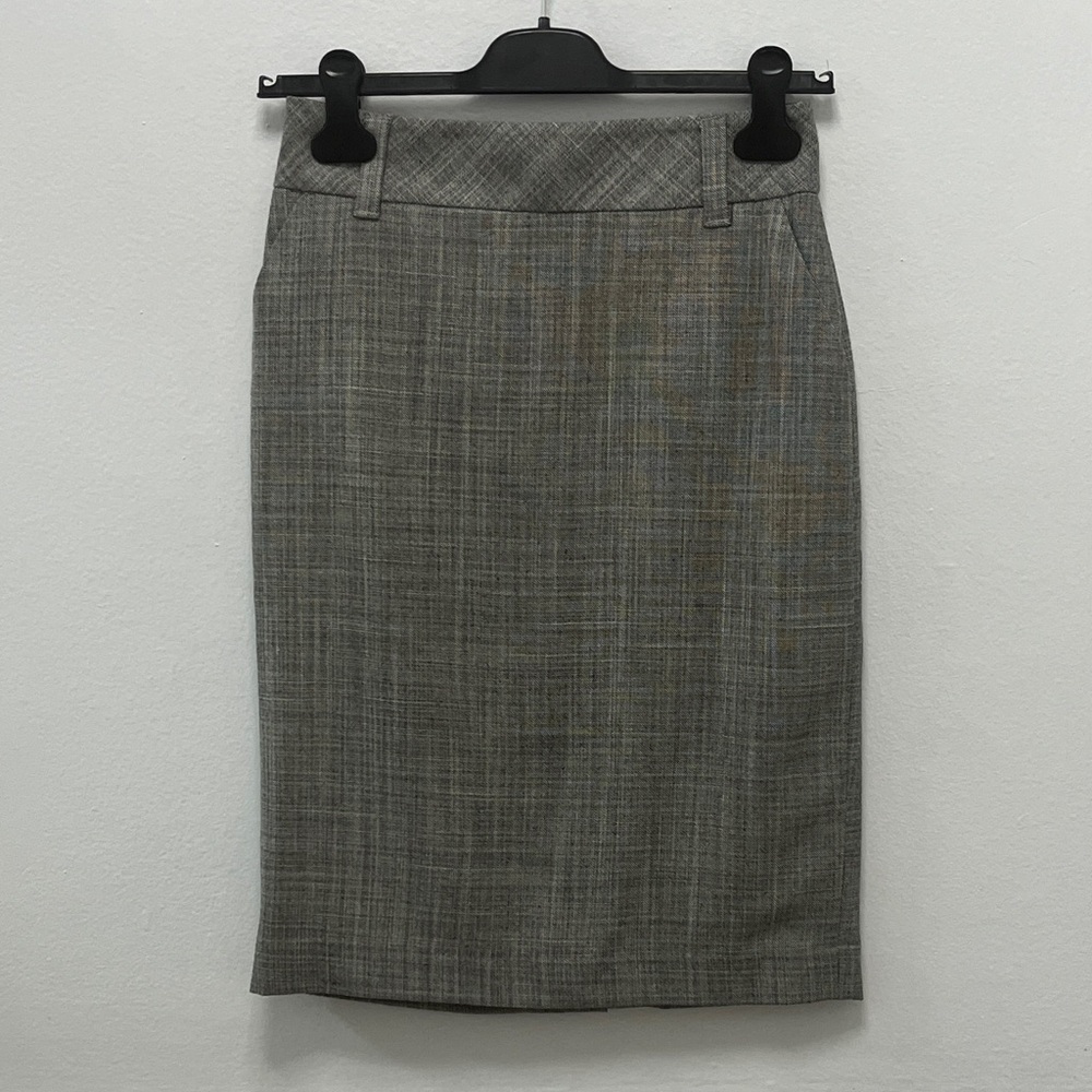 Banana Republic Gray Pencil Skirt